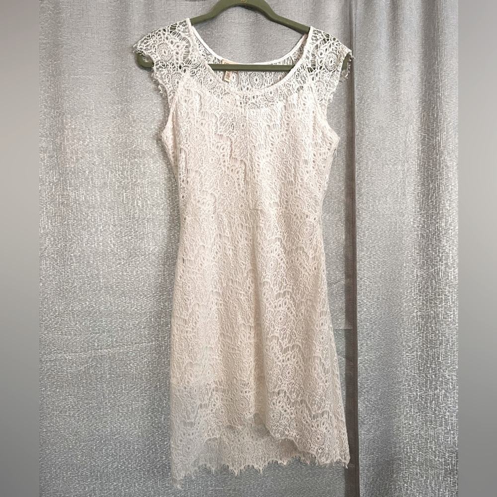 Beautiful white lace fully lined dress